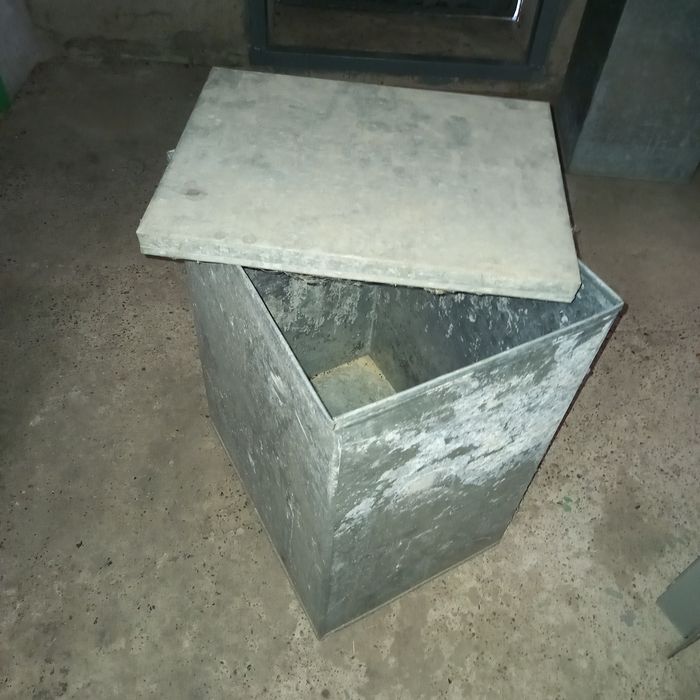 Продам  оцинкованный  бак
