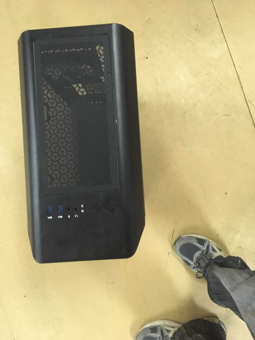 корпус корпуса компьютера пк