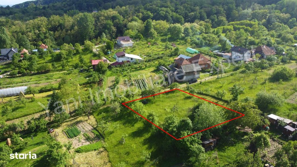 Teren de vânzare în comuna Albeștii de Argeș, județ Argeș.