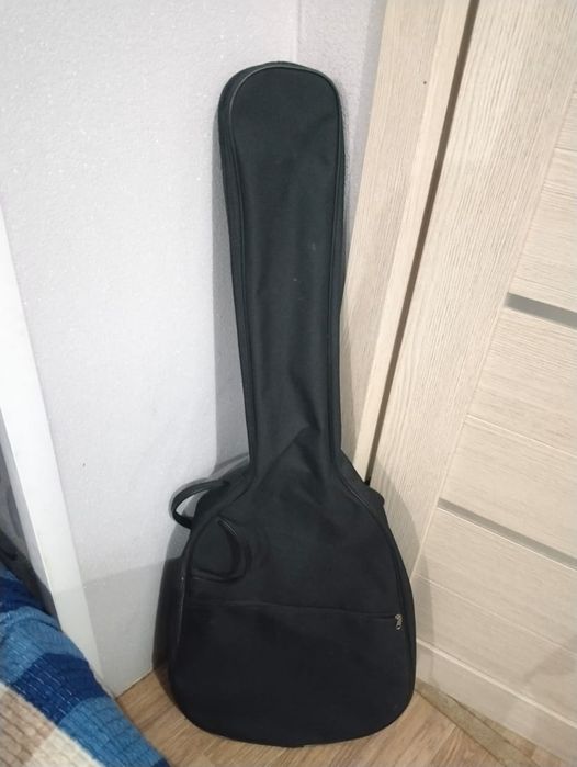 Продам гитару Adagio