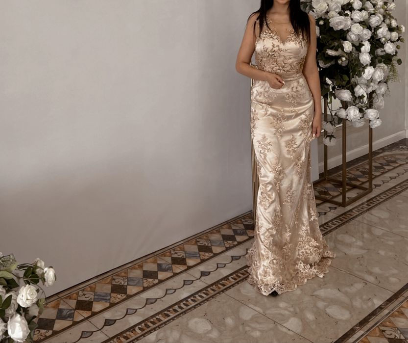 Платье  вечернее