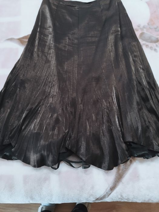 Елегантни, стилни дамски костюми на Чичолина р-р50 и Жана Жекова