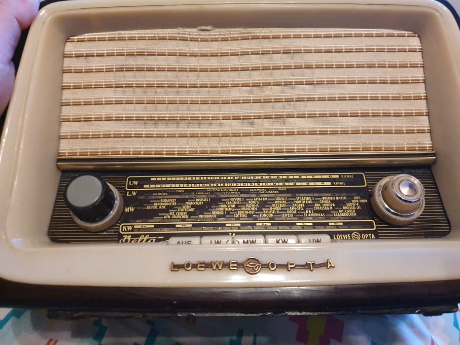 Radio de colectie din 1958 ,Loewe-opta (Germany)