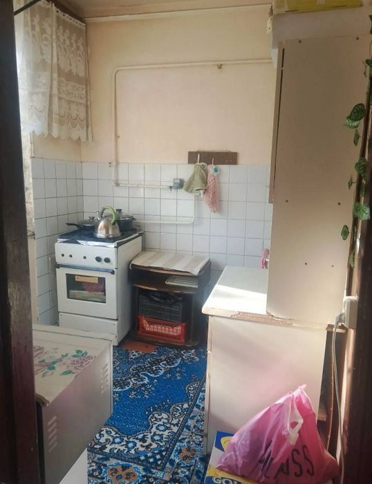 Квартира продаётся Чиланзар 7 квартал 1/4/4 без ремонта орр мечеть