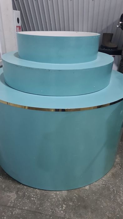 Подиум витрина торец