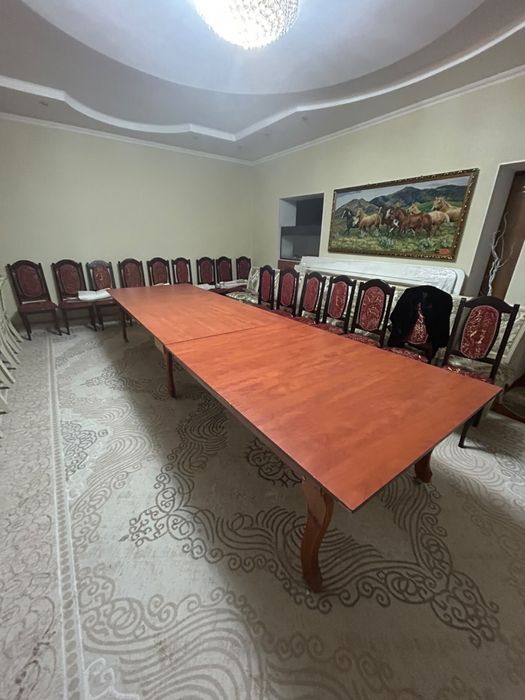 Продам большой стол