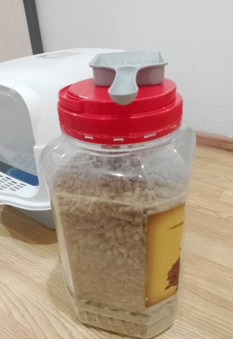 Лоток для кошки.