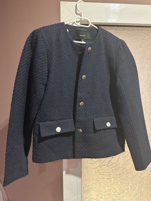 Дамско сако.