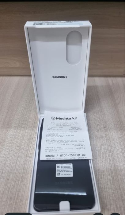 Продам новый телефон Samsung A37