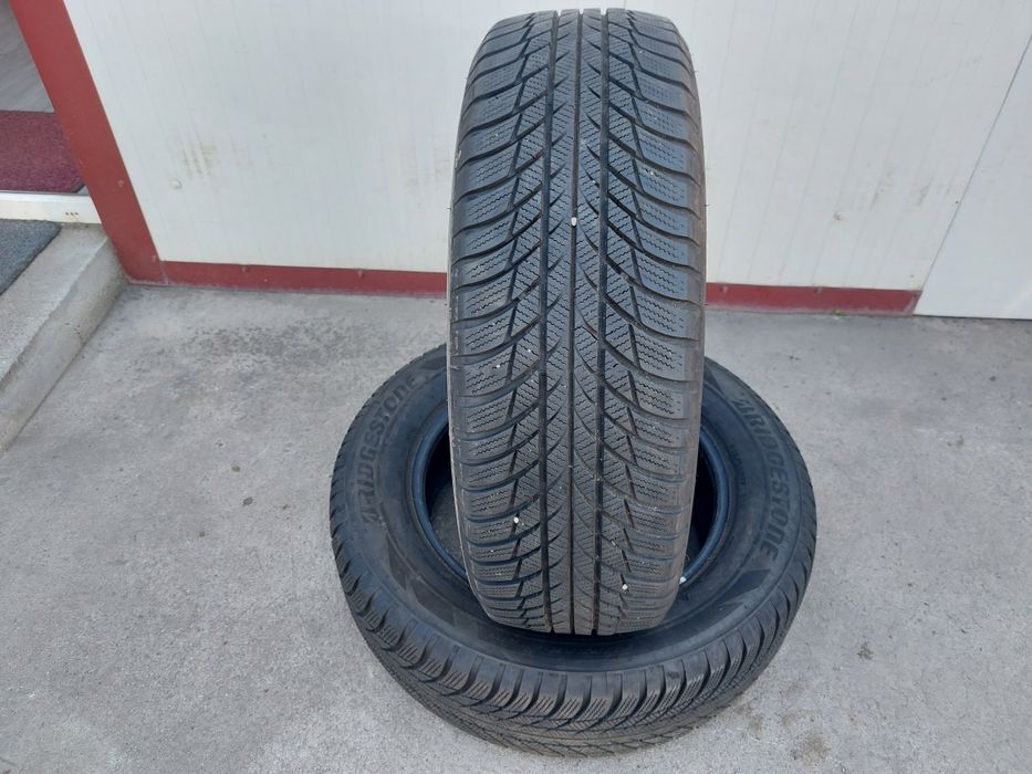 125 lei bucata! Doua anvelope M+S 215 65 17 Bridgestone