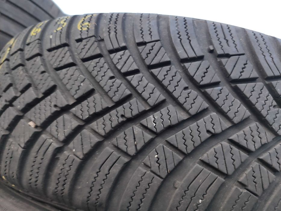 2бр Зимни гуми 205 60 16 - Hankook - DOT 2022