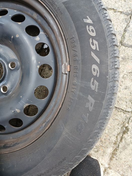 Caucicuri genți auto