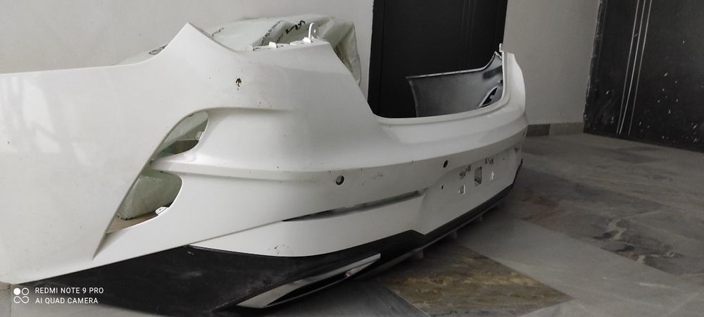 Kia K5 orqa banfer oq yangi