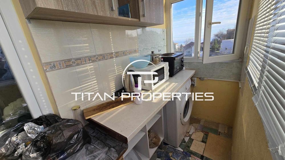 Етаж от къща, под наем, м-т Долна Трака