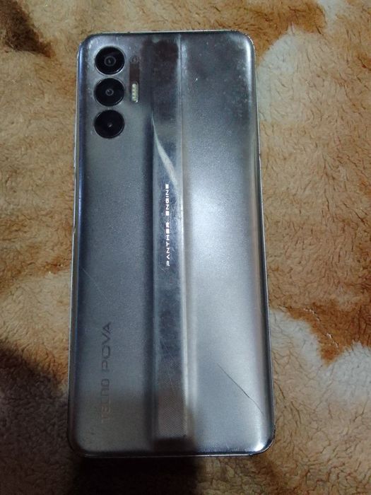 Telefon tecno pova 3 sotiladi
