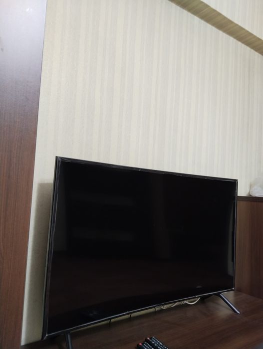 Телевизор смарт б/у