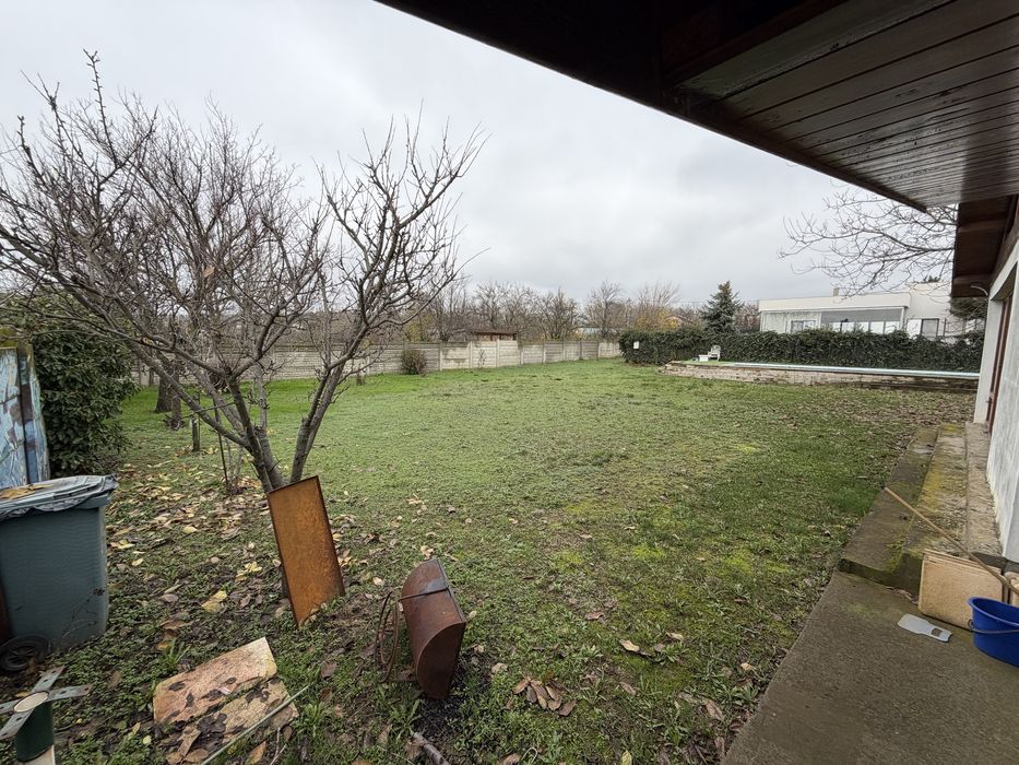 Vand teren zona hanul doctorului.