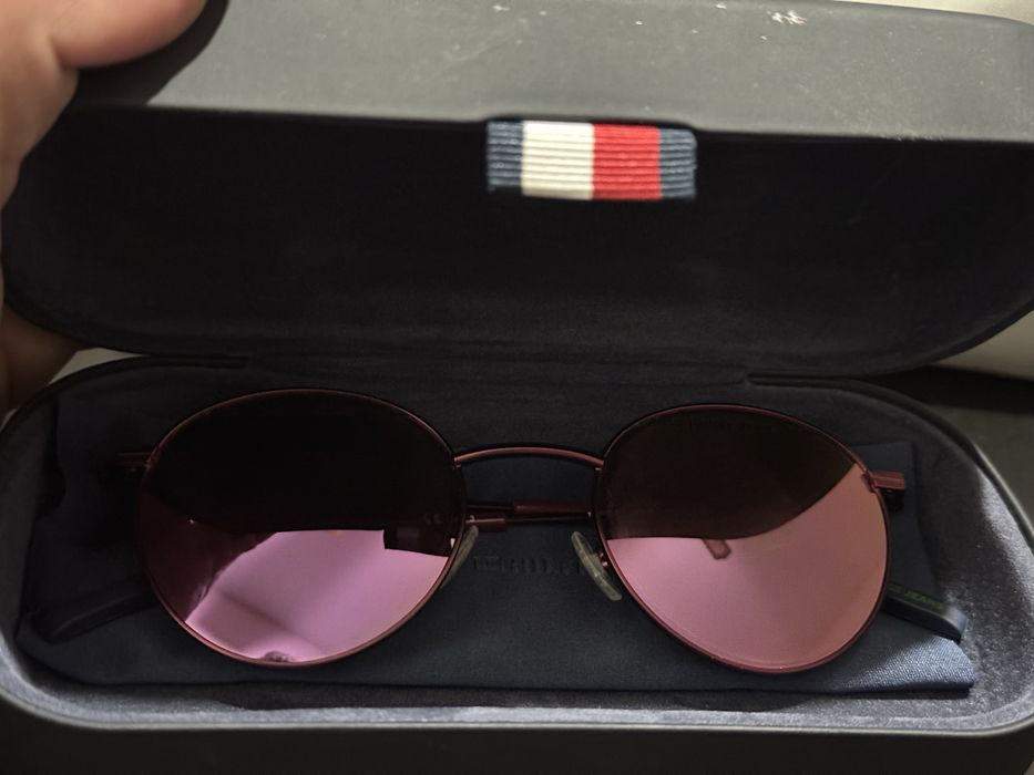 Слънчеви очила Tommy Hilfiger