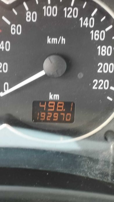 autoturism Opel Meriva