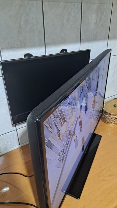 Vînd televizor Samsung-81cm