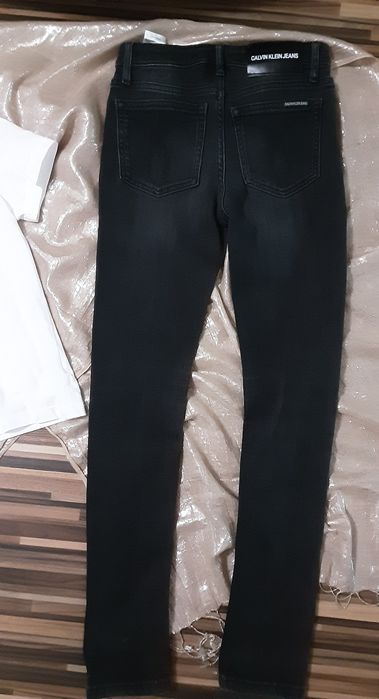 Calvin klein детски оригинални дънки за 12г.
ю