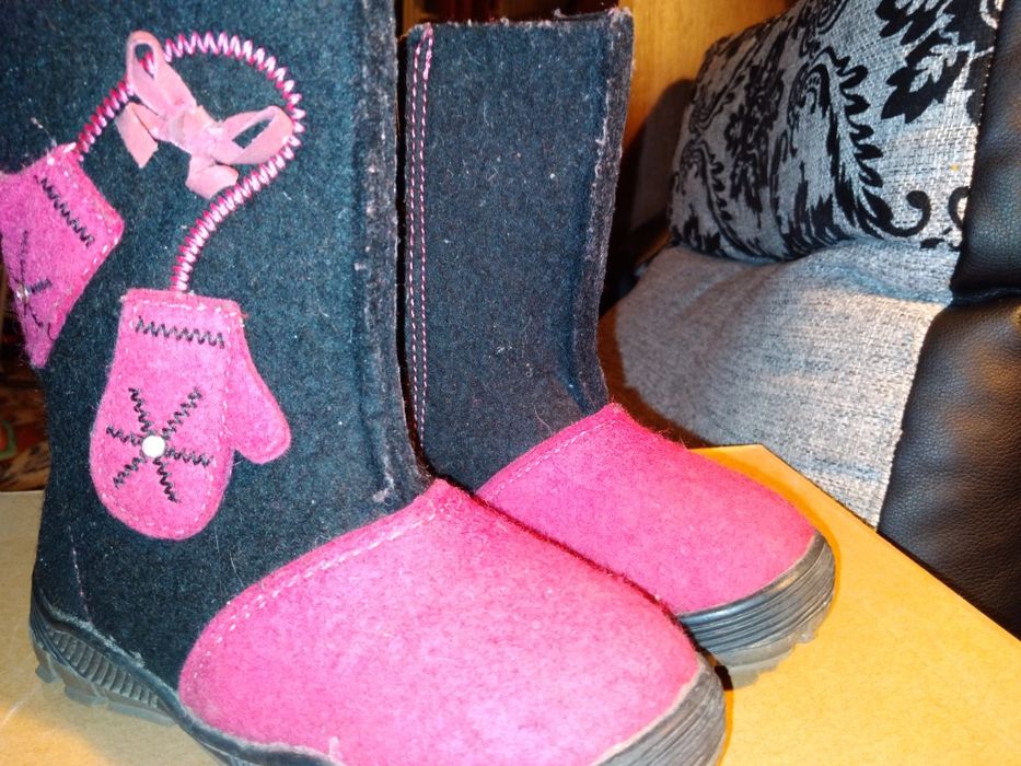 Зимние валенки на девочку
