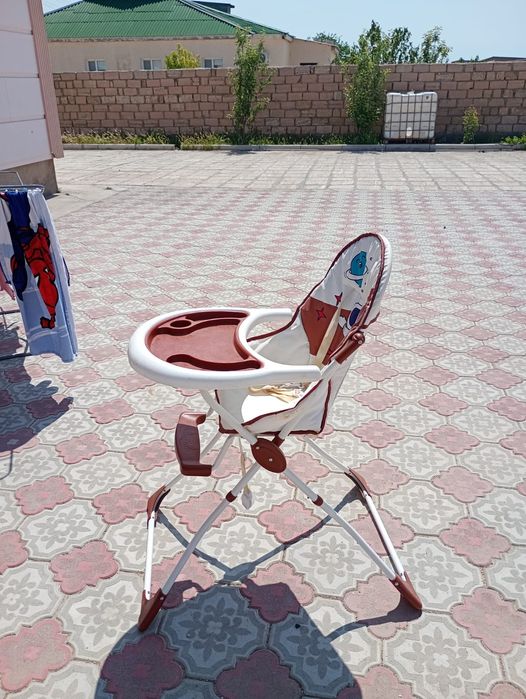 Балаға арналған тамақтандыру орындығы сатылады
