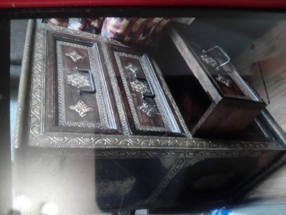 Комод,тумбочка предкроватная