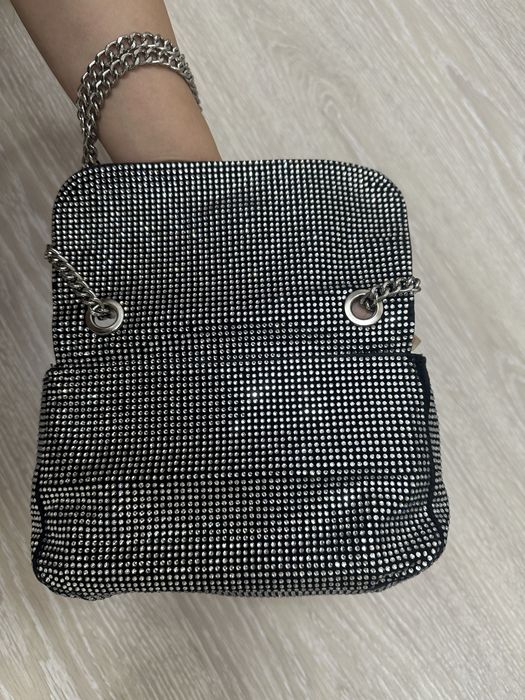 Сумка pull&bear со стразами прямоугольная