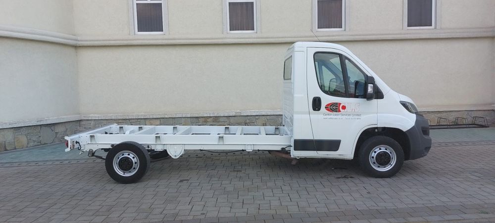 Peugeot Boxer din 2017 motor 2.2 HDI Volan pe dreapta Anglia