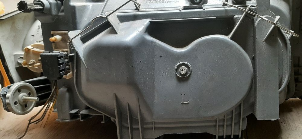 Фары мерс -w 190.