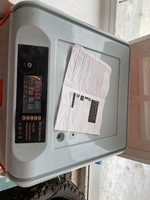 Продам инкубатор