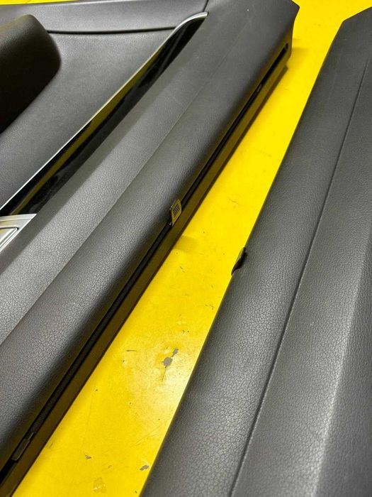 Сиденье Audi а6 черная кожа