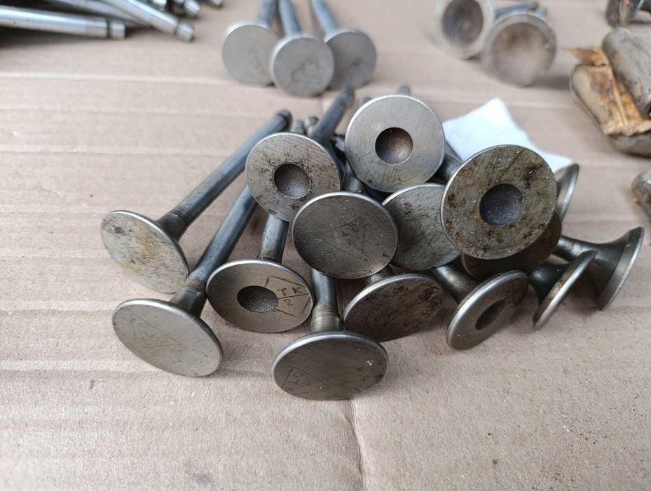 Запчасти на газ 53.