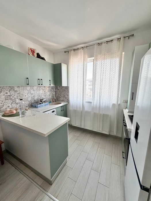 Apartament 2 camere mobilat Militari Residence - parcare proprie