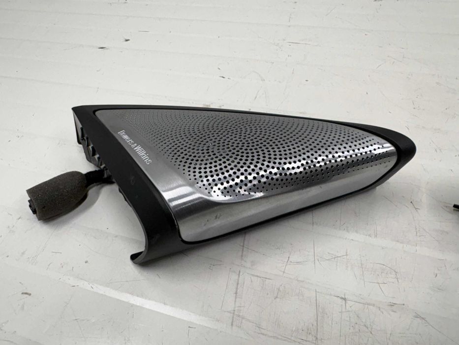 Комплект Пищялки С Триъгълници Bowers & Wilkins За БМВ Г30 Г31 6824622 6824621 BMW G30 G31