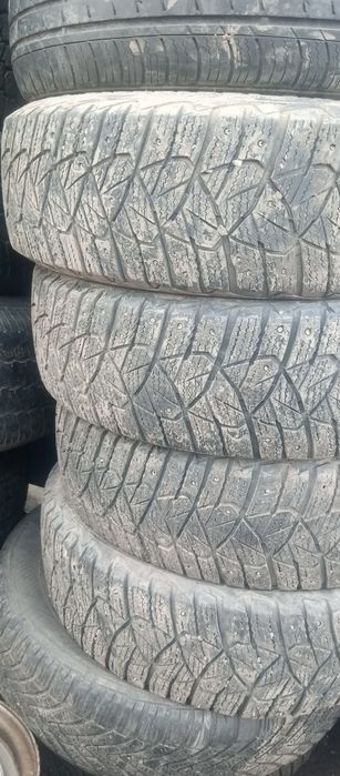 Шина прадаёться  очень хапошим состаяни