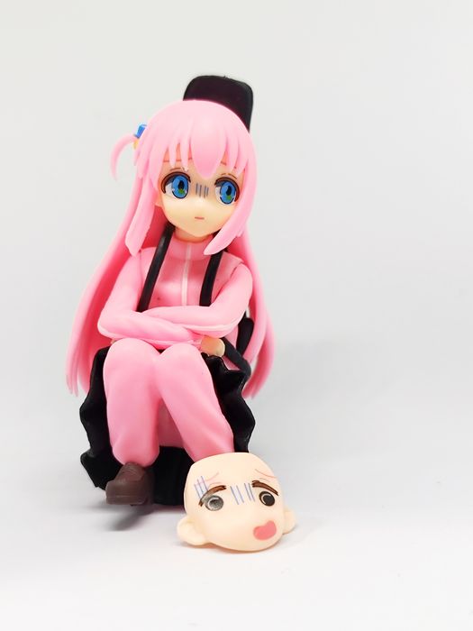 Аниме фигурка одинокий рокер