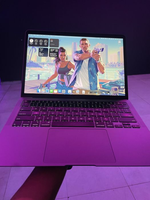 Macbook air 2020 8/256 xolati 10/10