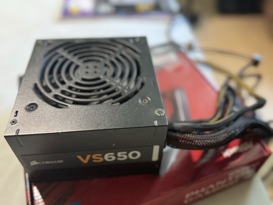 Захранване  CORSAIR VS650