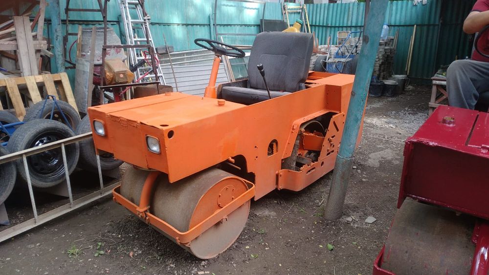 Каток  1,5-2 тонны