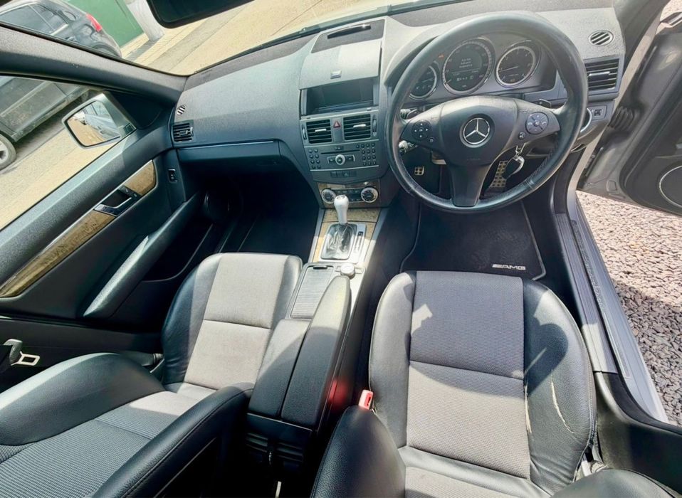 Mercedes C class Fara Motor an 2011 Automat model AMG masina arata ca noua punte spate noua!!