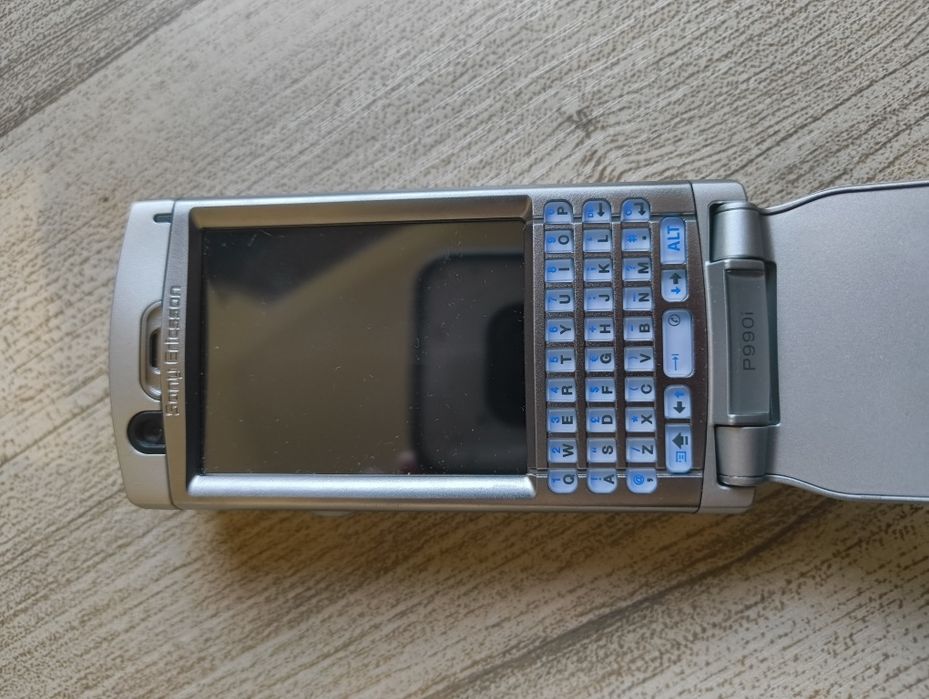 Telefoane vechi Sony Ericsson P990i , rar, colecție