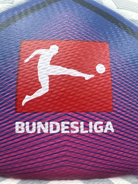 Vand doua mingii select derbystar ,fac si schimb