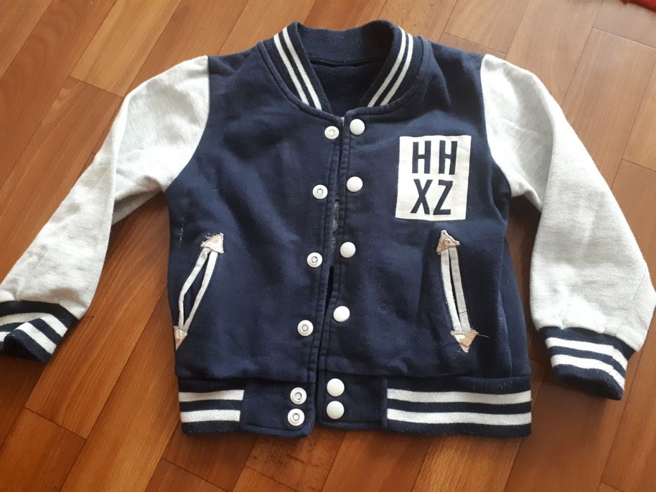 Продам куртку,кофту,костюм