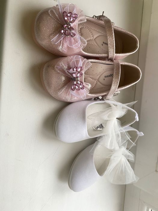 Продаётся детская обувь