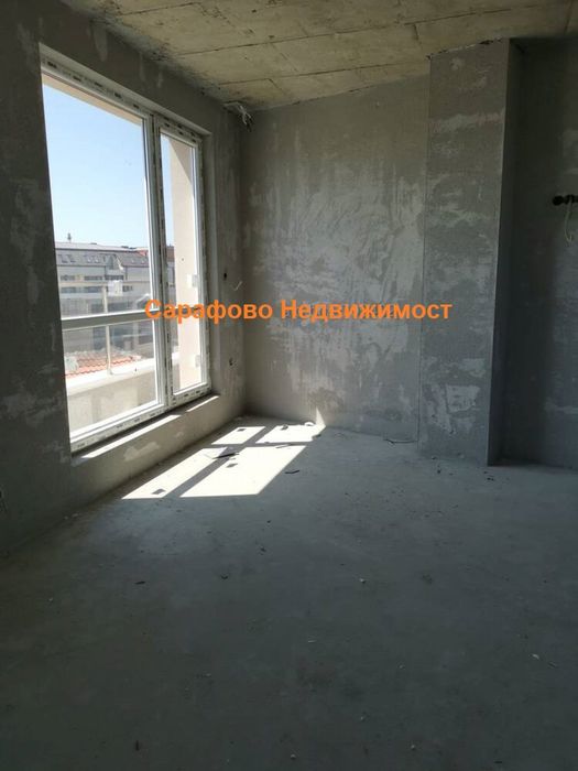 Продава се Тристаен апартамент в Бургас, Сарафово - 163 кв.м за 1000 €/кв.м - Снимка #4