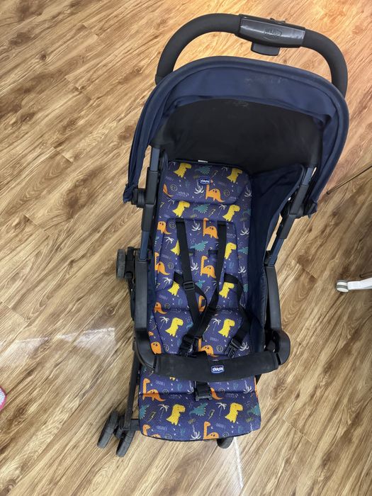 Продаётся детская коляска Chicco