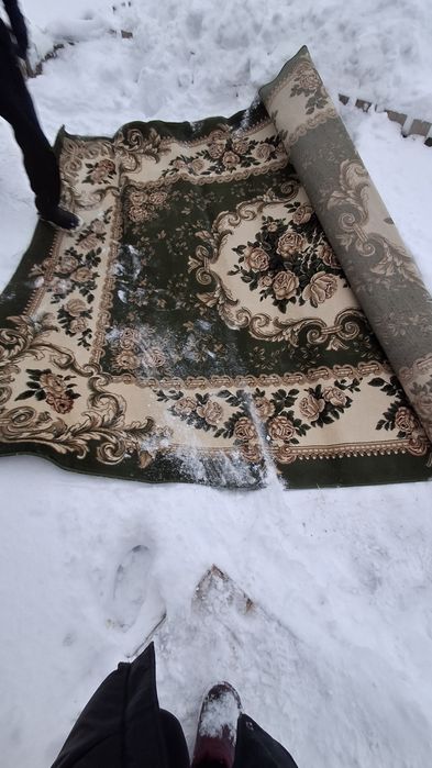 Продам ковры б/у