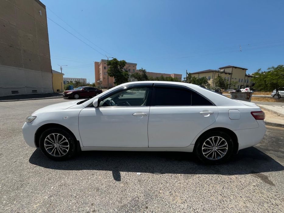 Toyota camry 40 (2007 года)